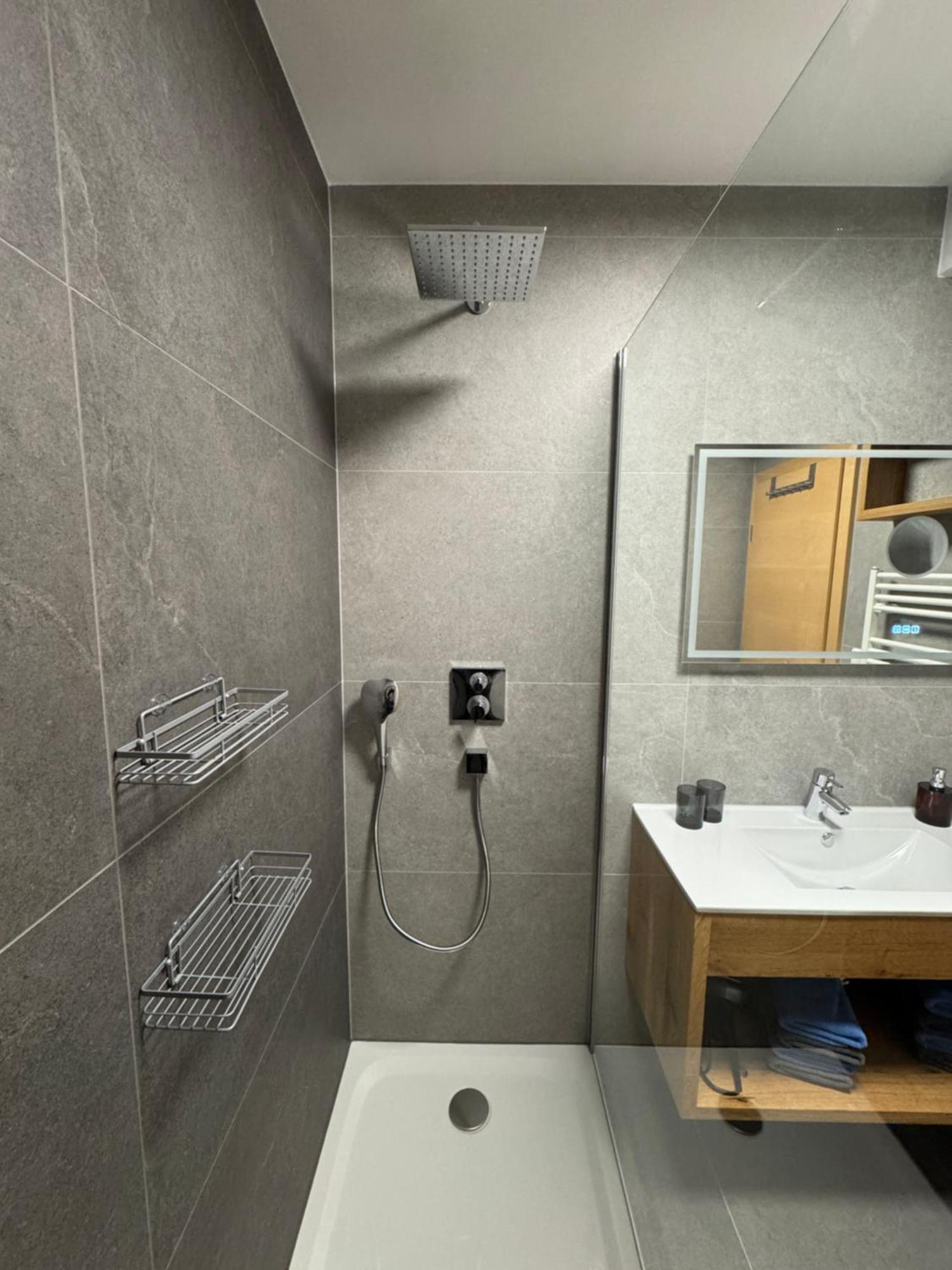 Ferienwohnung Walder Mayrhofen Ngoại thất bức ảnh